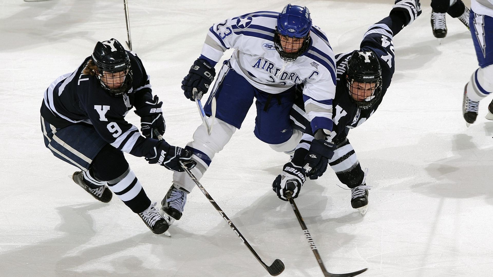 裁判争议再起，伊纳基质疑红点判罚，称加纳乔手球在先霍伊伦一碰就倒